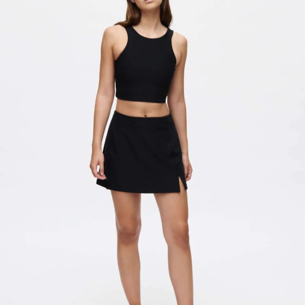 Outdoor Voices Warmup 2.5" Skort